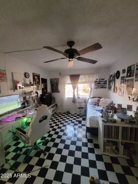 Bedroom - 6830 W Devonshire Ave, Phoenix, AZ 85033 photo 2 of 3