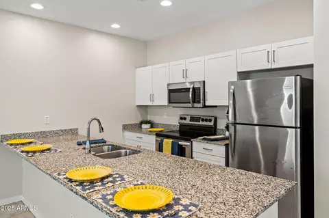 2820 E Tracy Ln #1, Phoenix, AZ 85032 photo 9