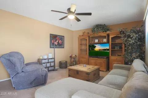 Living - 14637 N 36th Dr, Phoenix, AZ 85053 photo 1 of 2