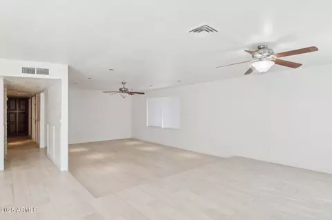 2935 W Dailey St, Phoenix, AZ 85053 photo 9