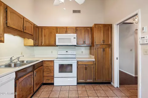 1221 E Palacio Dr, Phoenix, AZ 85014 photo 10