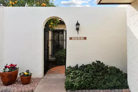 1221 E Palacio Dr, Phoenix, AZ 85014