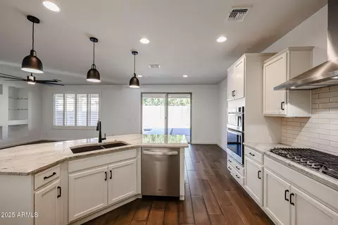 Kitchen - 3548 E Tina Dr, Phoenix, AZ 85050 photo 2 of 4