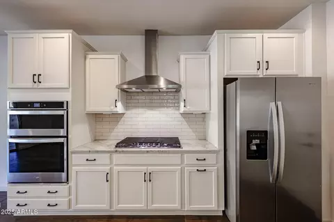 Kitchen - 3548 E Tina Dr, Phoenix, AZ 85050 photo 4 of 4