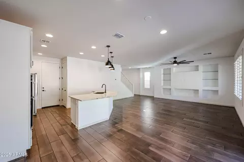 Living - 3548 E Tina Dr, Phoenix, AZ 85050 photo 3 of 4