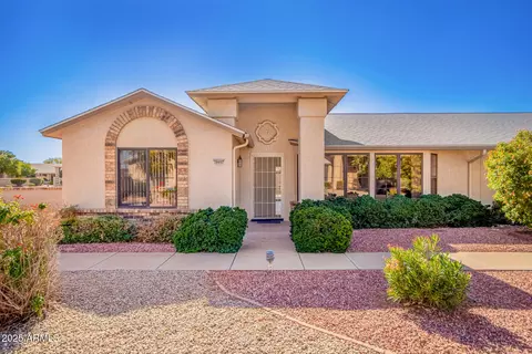 20402 N Broken Arrow Dr, Sun City West, AZ 85375