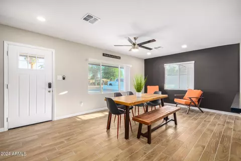 Dining - 1708 E Verde Ln, Phoenix, AZ 85016 photo 2 of 2