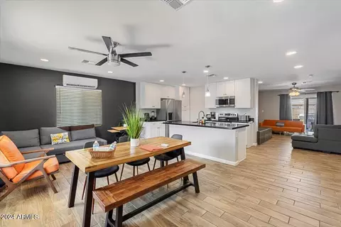 Dining - 1708 E Verde Ln, Phoenix, AZ 85016 photo 1 of 2