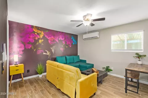 Living - 1708 E Verde Ln, Phoenix, AZ 85016 photo 2 of 2