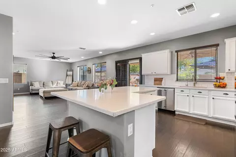 3475 E Pinot Noir Ave, Gilbert, AZ 85298 photo 10