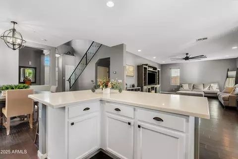 3475 E Pinot Noir Ave, Gilbert, AZ 85298 photo 9