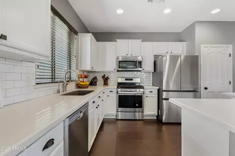 3475 E Pinot Noir Ave, Gilbert, AZ 85298 photo 8
