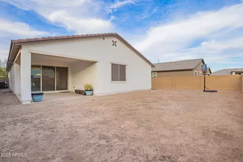 Exterior - 7515 W Warner St, Phoenix, AZ 85043 photo 3 of 6