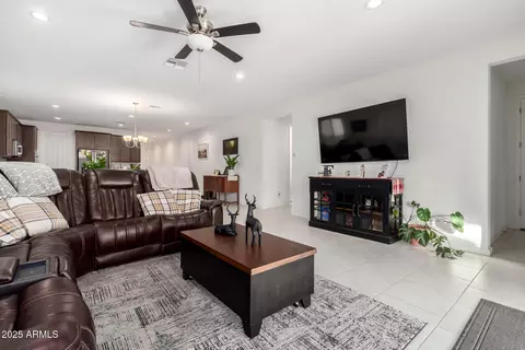 Other - 7515 W Warner St, Phoenix, AZ 85043 photo 2 of 9