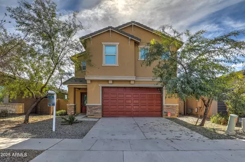 6815 W Encinas Ln, Phoenix, AZ 85043