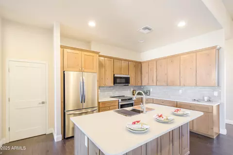 Kitchen - 9170 S Hackney Pl, Hereford, AZ 85615 photo 1 of 2