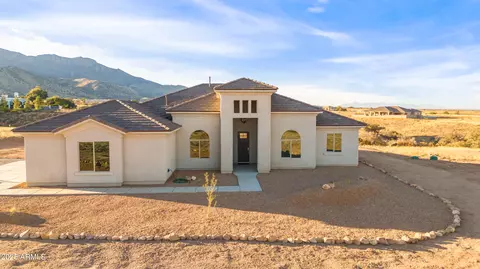 Exterior - 9170 S Hackney Pl, Hereford, AZ 85615 photo 5 of 8