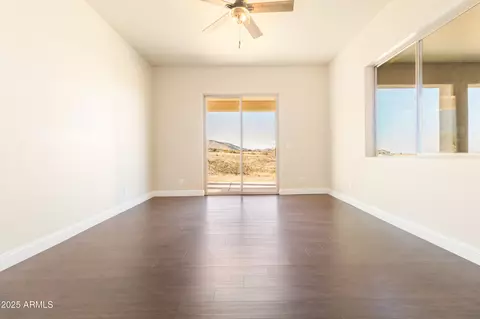 Living - 9170 S Hackney Pl, Hereford, AZ 85615 photo 9 of 12