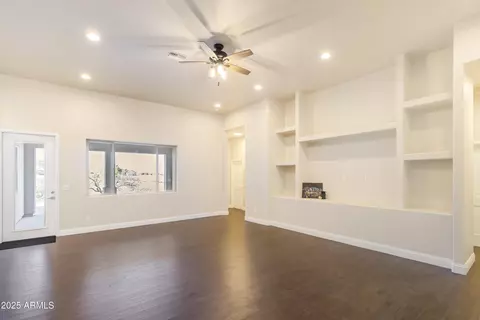 Living - 9170 S Hackney Pl, Hereford, AZ 85615 photo 5 of 12