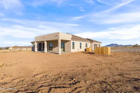 Exterior - 9170 S Hackney Pl, Hereford, AZ 85615 photo 7 of 8