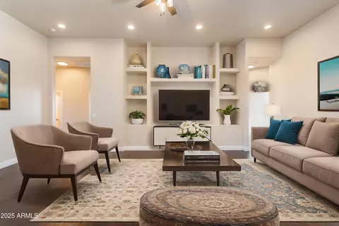 Living - 9170 S Hackney Pl, Hereford, AZ 85615 photo 6 of 12