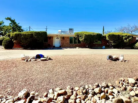 1148 S Cardinal Ave, Sierra Vista, AZ 85635