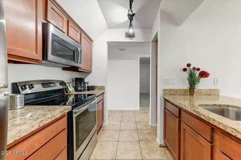3313 N 68th St #134, Scottsdale, AZ 85251