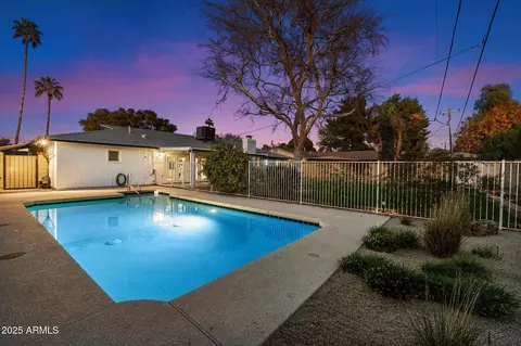 Exterior - 623 E Winter Drive Dr, Phoenix, AZ 85020 photo 16 of 21