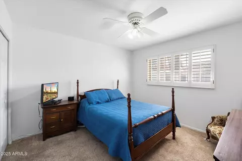 Bedroom - 623 E Winter Drive Dr, Phoenix, AZ 85020 photo 3 of 3