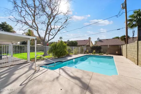 Exterior - 623 E Winter Drive Dr, Phoenix, AZ 85020 photo 9 of 21