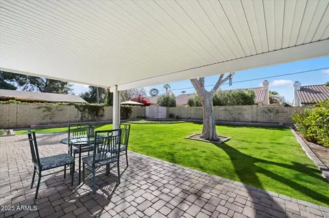 Exterior - 623 E Winter Drive Dr, Phoenix, AZ 85020 photo 7 of 21
