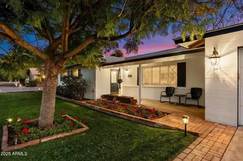Exterior - 623 E Winter Drive Dr, Phoenix, AZ 85020 photo 6 of 21