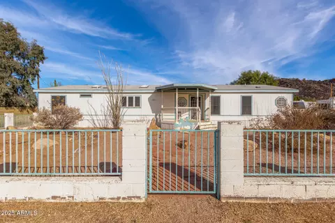 2920 W Robin Ln, Phoenix, AZ 85027
