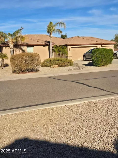 32071 N Chestnut Trl, San Tan Valley, AZ 85143