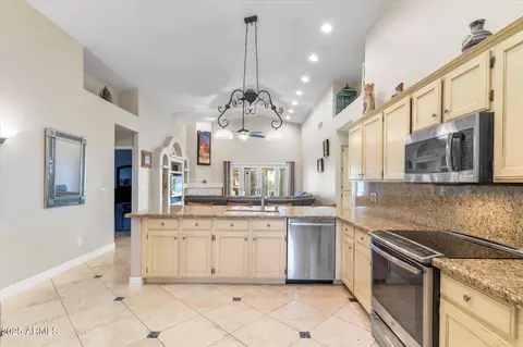 4502 E Hartford Ave, Phoenix, AZ 85032 photo 2