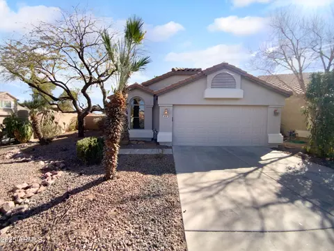 829 E Compass Ct, San Tan Valley, AZ 85143