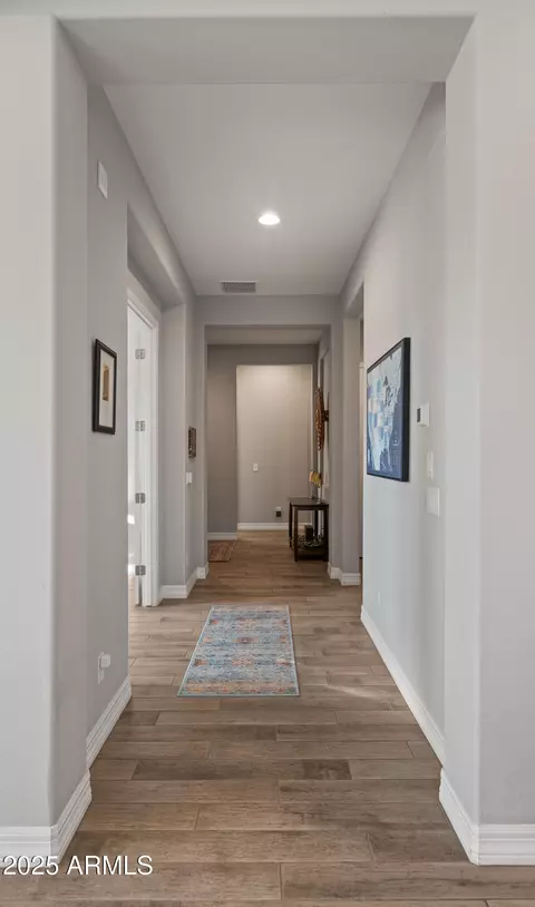 Entry Way - 10455 E Thatcher Ave, Mesa, AZ 85212 photo 4 of 4
