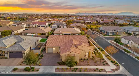 View/Area - 10455 E Thatcher Ave, Mesa, AZ 85212 photo 9 of 10