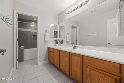 Bath - 3456 E Joseph Way, Gilbert, AZ 85295 photo 10 of 12