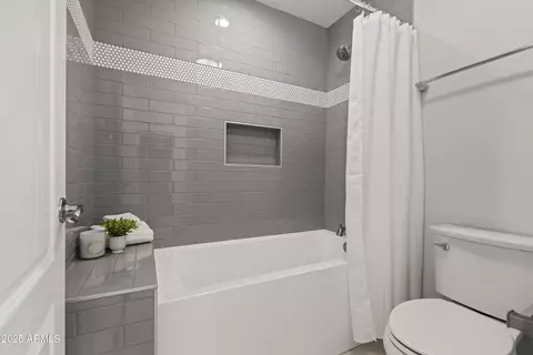 Bath - 3456 E Joseph Way, Gilbert, AZ 85295 photo 11 of 12