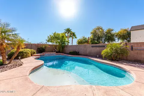 363 E Leslie Ave, San Tan Valley, AZ 85140
