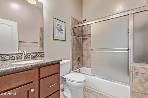 Bath - 3401 E Isaiah Ave, Gilbert, AZ 85298 photo 3 of 5