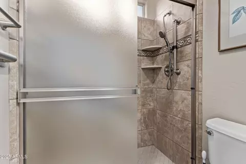 Bath - 3401 E Isaiah Ave, Gilbert, AZ 85298 photo 4 of 5