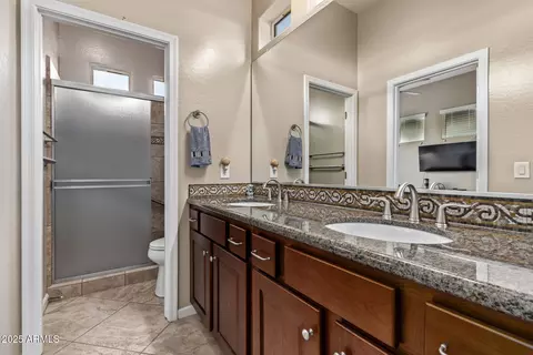 Bath - 3401 E Isaiah Ave, Gilbert, AZ 85298 photo 5 of 5