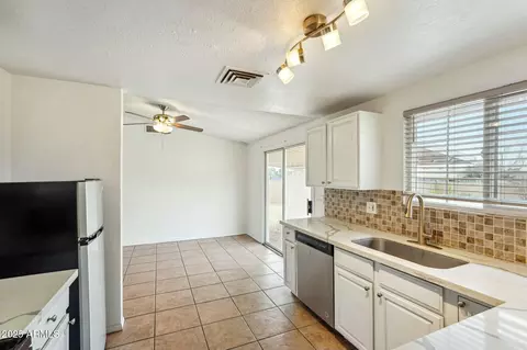 3802 N 73rd Ave, Phoenix, AZ 85033 photo 17