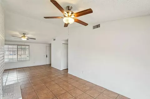 3802 N 73rd Ave, Phoenix, AZ 85033 photo 9