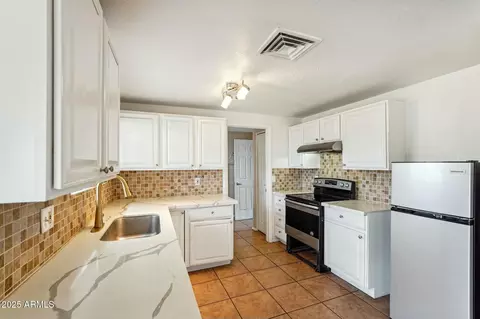 3802 N 73rd Ave, Phoenix, AZ 85033 photo 16