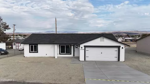 20238 E Ash Creek Rd, Mayer, AZ 86333