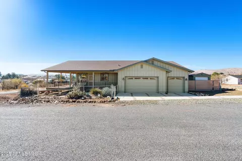 20187 E Ocotillo Dr, Mayer, AZ 86333