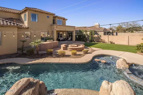 3516 Expedition Way, Phoenix, AZ 85050 photo 3